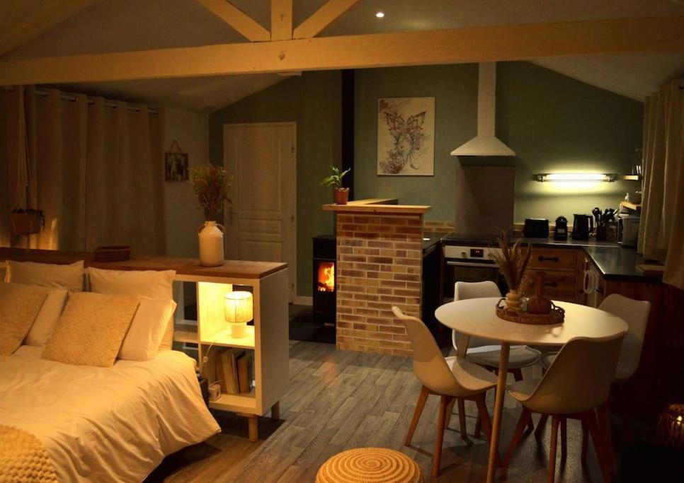 Chalet Cosy Au Coeur De La Foret De Broceliande Beignon Luaran gambar